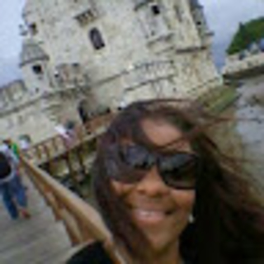 Meet your Posher, Galia